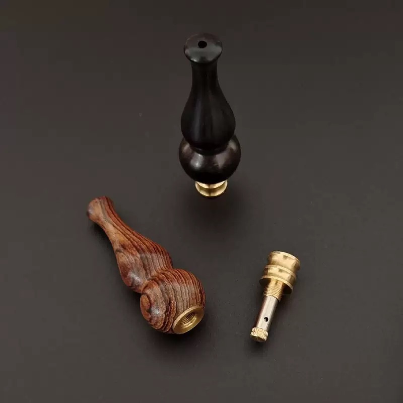 Smoking & Vaping Accessories - حامل سجائر خشبي يدوي الصنع قابل